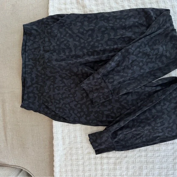 Lululemon align joggers - Picture 3 of 4